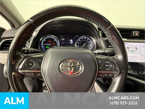 Used 2019 Toyota Camry XLE image 27