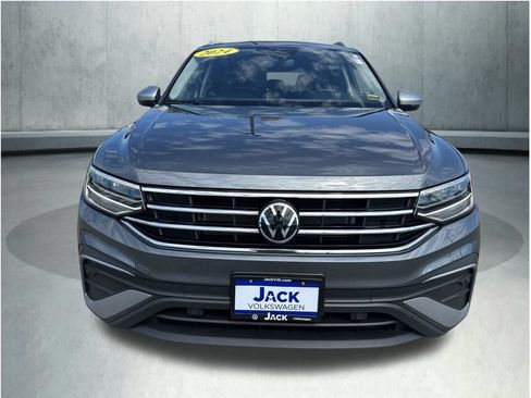 Used 2024 Volkswagen Tiguan Wolfsburg Edition AWD/4WD image 11