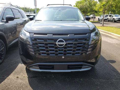 New 2026 Nissan Pathfinder SL w/ SL Premium Package AWD/4WD image 34