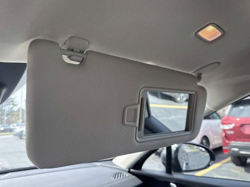 Used 2025 Kia K5 LXS image 25