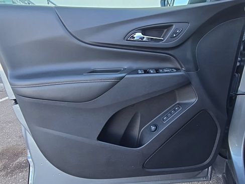 Certified 2023 Chevrolet Equinox Premier FWD image 11