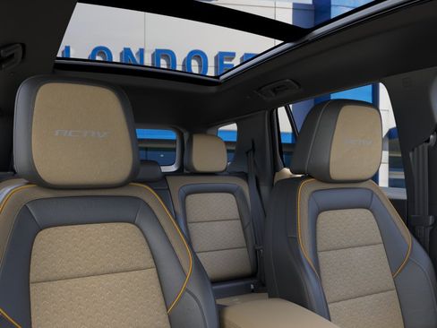 New 2026 Chevrolet Equinox ACTIV w/ Convenience Package III image 24