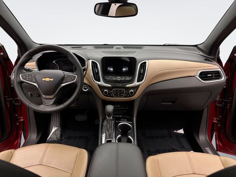 Used 2023 Chevrolet Equinox Premier image 14