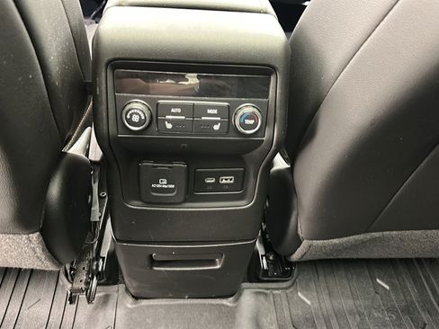 Used 2023 GMC Acadia AT4 w/ Technology Package AWD/4WD image 12