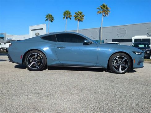 Used 2024 Ford Mustang Coupe image 3