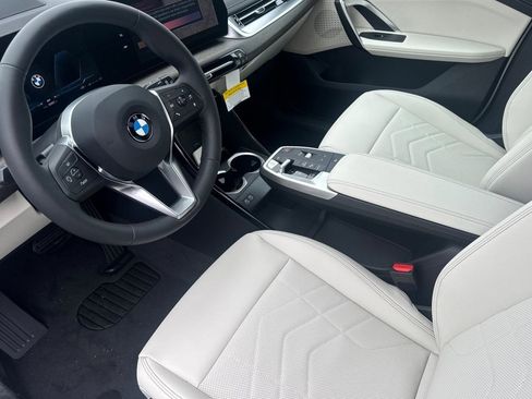 New 2026 BMW X1 xDrive28i w/ Technology Package image 4
