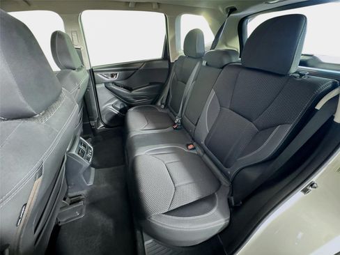 Used 2019 Subaru Forester Premium AWD/4WD image 23