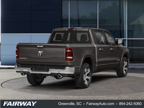 Used 2019 RAM 1500 Laramie AWD/4WD image 3