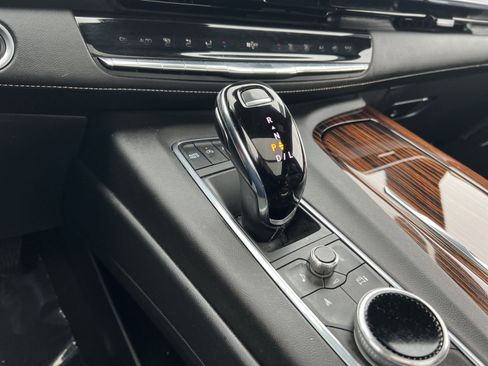 Used 2023 Cadillac Escalade ESV Premium Luxury image 22