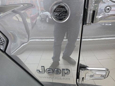 Used 2022 Jeep Wrangler Unlimited Sport AWD/4WD image 16