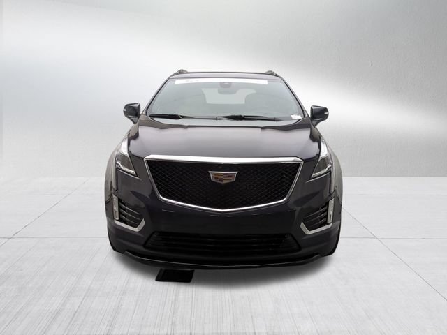 Certified 2023 Cadillac XT5 Sportv w/ Technology Package AWD/4WD image 2