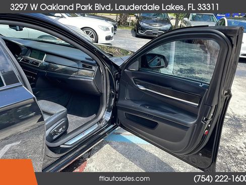 Used 2014 BMW 750i RWD image 46