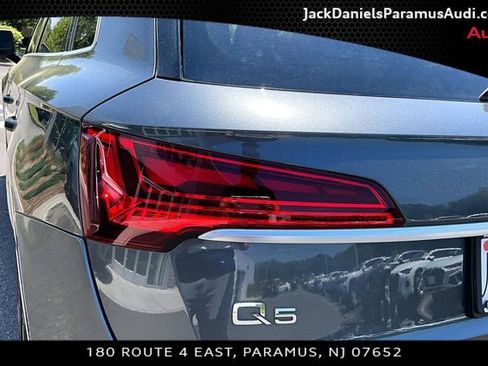 Used 2023 Audi Q5 2.0T Premium w/ Convenience Package AWD/4WD image 22