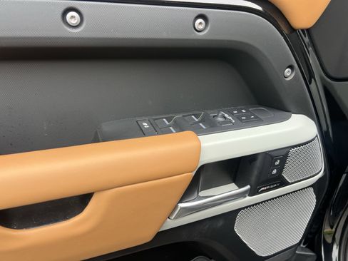 Certified 2024 Land Rover Defender 130 S AWD/4WD image 15