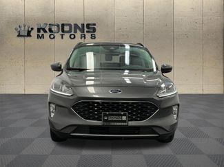 Used 2022 Ford Escape SEL video 3