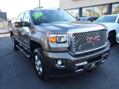 Used 2015 GMC Sierra 3500 Denali w/ Duramax Plus Package AWD/4WD image 8