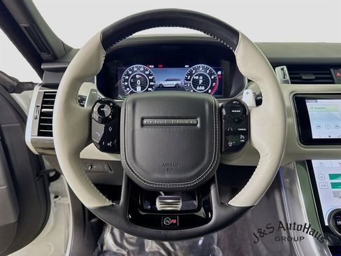 Used 2022 Land Rover Range Rover Sport SVR image 12