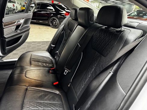 Used 2020 BMW 740i RWD image 44