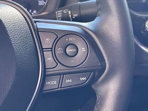 Used 2025 Toyota Corolla SE FWD image 25