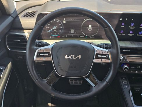 Used 2025 Kia Telluride SX Prestige AWD/4WD image 14