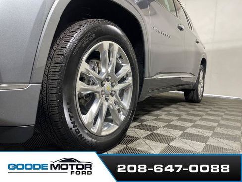 Used 2021 Chevrolet Traverse High Country w/ LPO, Floor Liner Package AWD/4WD image 27