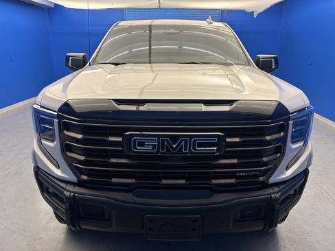 Used 2026 GMC Sierra 1500 AT4X w/ LPO, Black Badging Package image 3