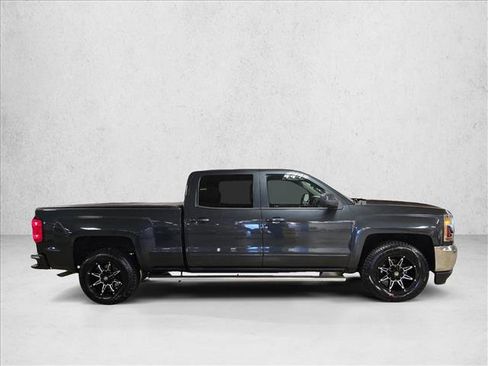 Used 2017 Chevrolet Silverado 1500 LT w/ All Star Edition image 4