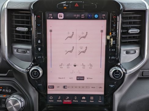 Used 2025 RAM 1500 Laramie image 32