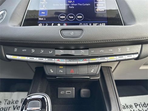 Certified 2023 Cadillac XT4 Luxury w/ Cold Weather Package image 46
