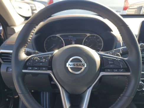 Used 2019 Nissan Altima 2.5 SR image 17