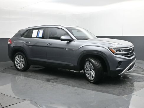 Used 2022 Volkswagen Atlas Cross Sport SE image 7