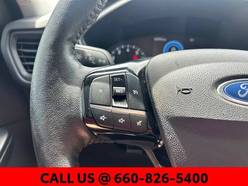 Used 2021 Ford Escape SE w/ SE Sport Appearance Package AWD/4WD image 19