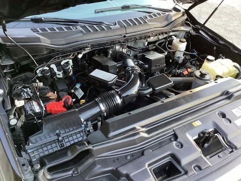 Used 2021 Ford F250 XLT w/ XLT Premium Package image 16