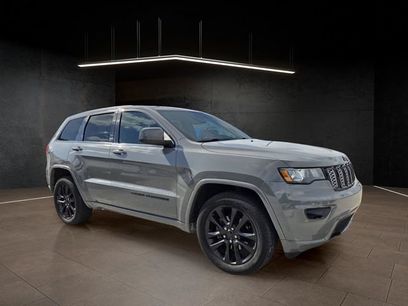 Used 2020 Jeep Grand Cherokee Altitude