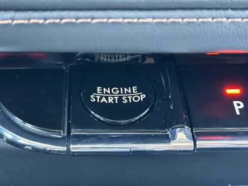 New 2025 Lincoln Aviator 2WD w/ Equipment Group 101A image 23