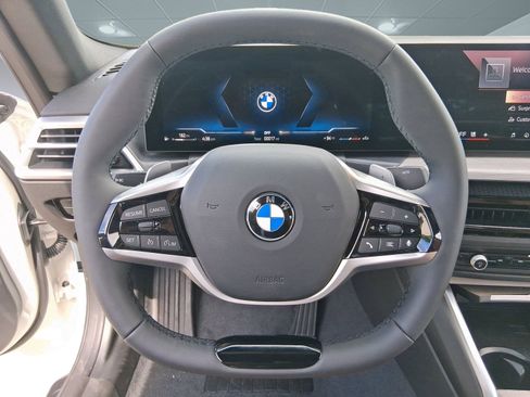 Used 2025 BMW 230i Coupe w/ Premium Package image 20