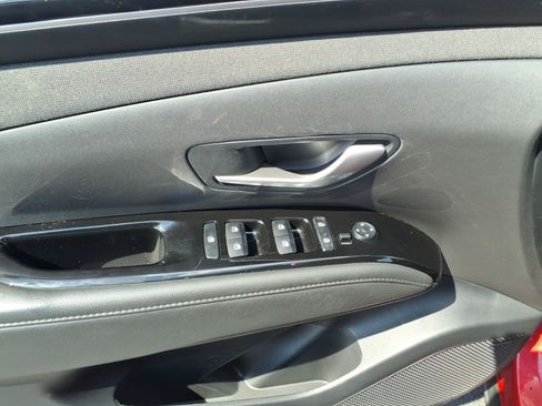 Used 2023 Hyundai Tucson Limited AWD/4WD image 23