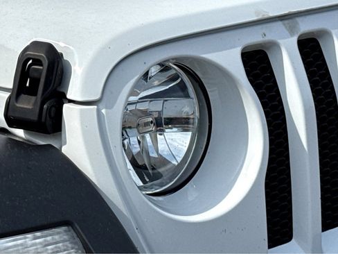 Certified 2022 Jeep Wrangler Unlimited Sport image 5