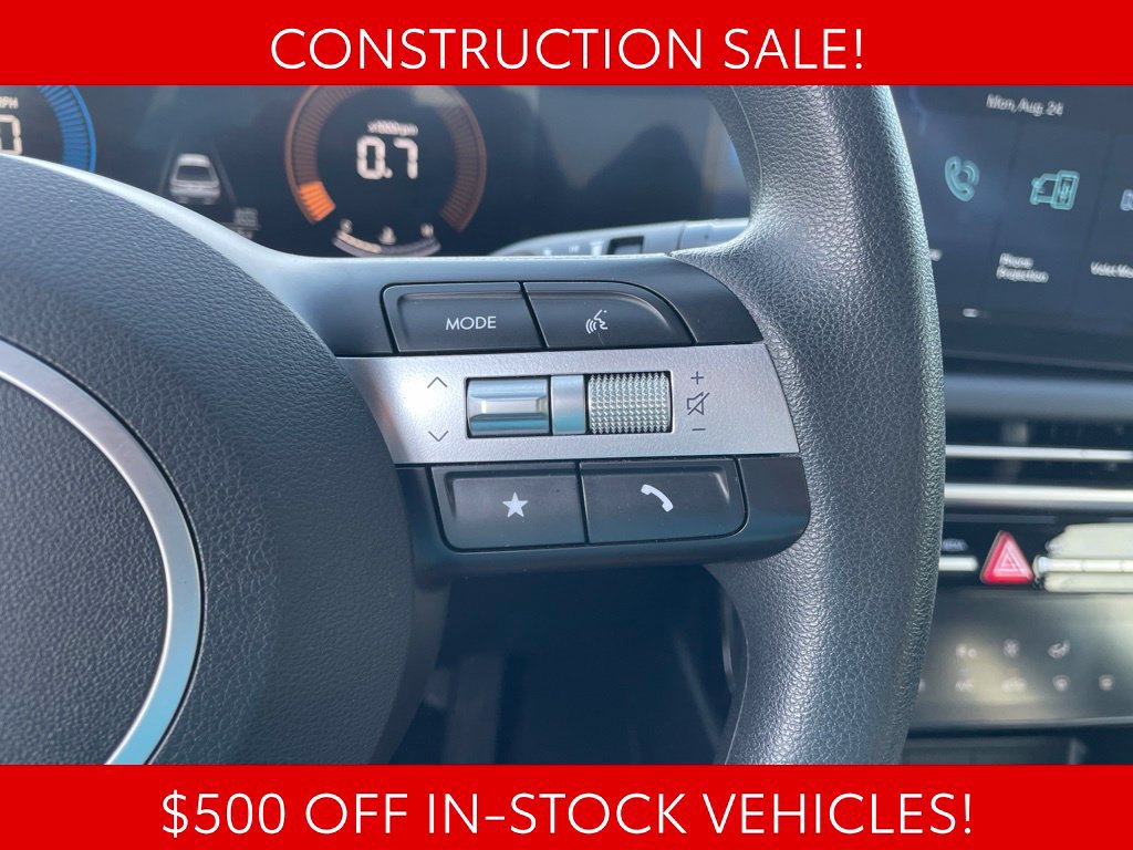 Used 2025 Hyundai Santa Cruz SEL AWD/4WD image 34