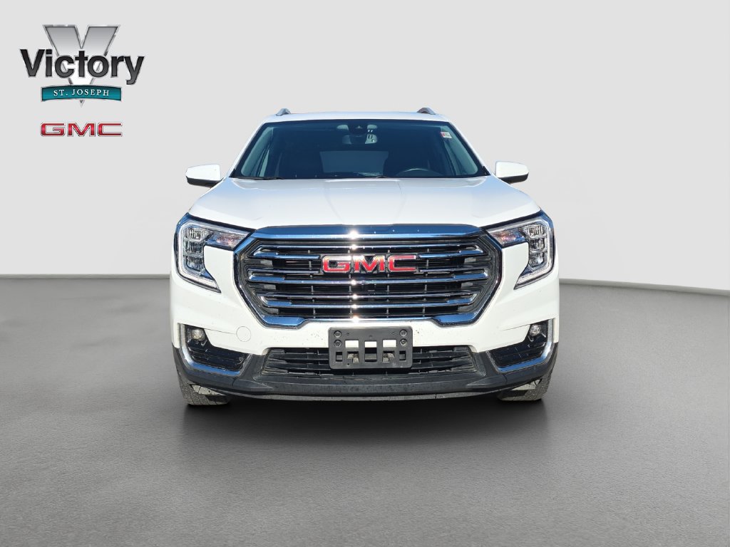 Used 2023 GMC Terrain SLT AWD/4WD image 2