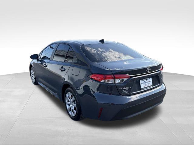 Used 2025 Toyota Corolla LE FWD image 11