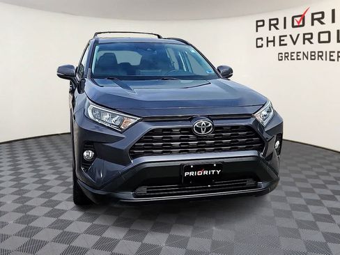 Used 2019 Toyota RAV4 XLE Premium w/ Cold Weather Package AWD/4WD image 3