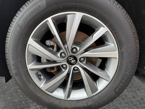 Used 2020 Hyundai Santa Fe SEL w/ Convenience + Premium Package AWD/4WD image 9