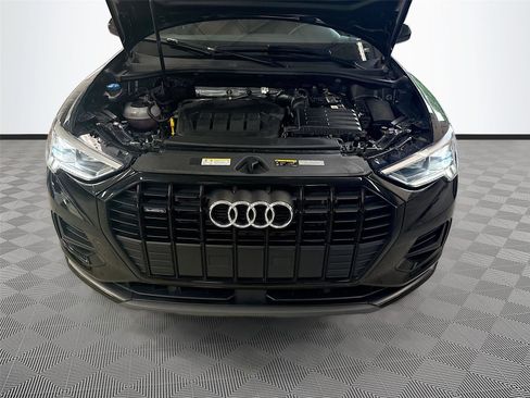 Certified 2023 Audi Q3 2.0T Premium w/ Convenience Package AWD/4WD image 30