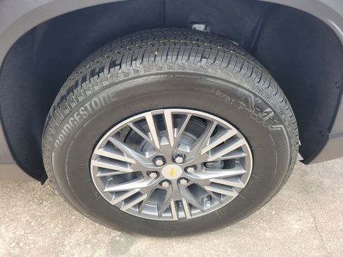 New 2026 Chevrolet Traverse LT w/ LPO, Floor Liner Package image 19