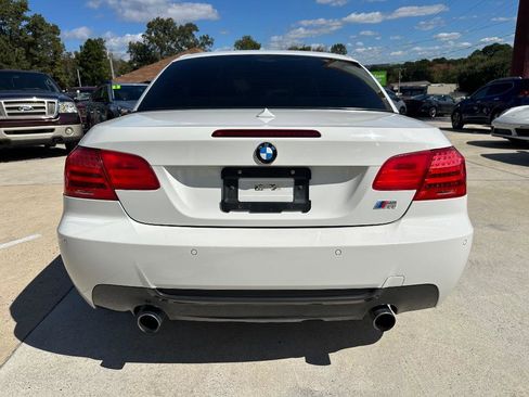 Used 2013 BMW 335i Convertible image 21