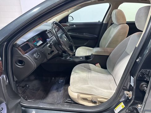 Used 2014 Chevrolet Impala LT w/ LT Sunroof Package FWD image 19