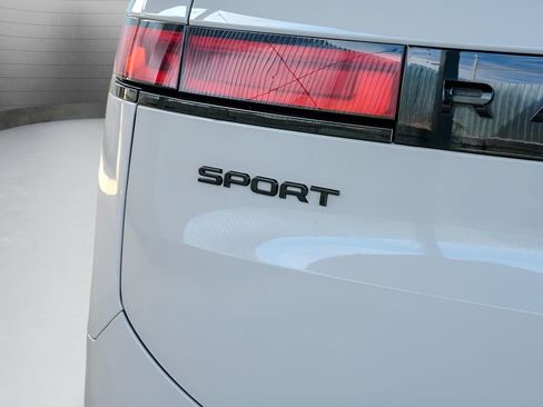 Used 2023 Land Rover Range Rover Sport SE AWD/4WD image 14