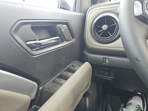 New 2025 Chevrolet Colorado ZR2 w/ ZR2 Bison Edition image 22