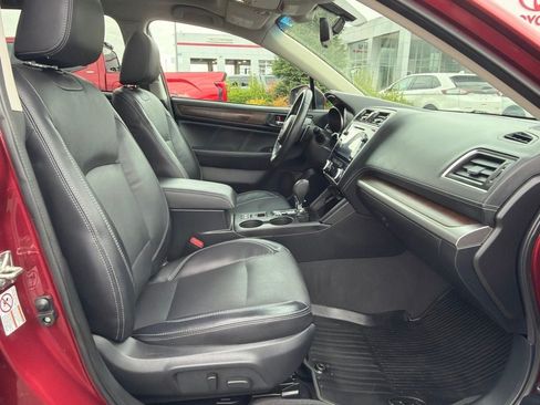 Used 2018 Subaru Outback 2.5i Limited AWD/4WD image 12